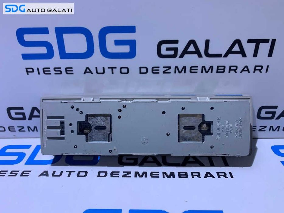 Plafoniera Lumini Lampa Iluminare Habitaclu Spate Pasager Volkswagen Amarok 2010 - Prezent Cod 6Q0947291A
