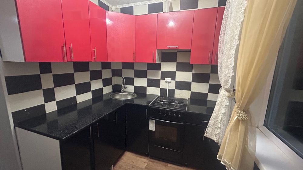 Продом квартиру 2-х комнатную с мебелю