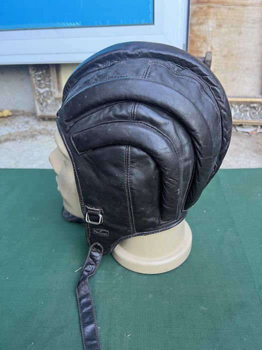 Продавам кожено боне