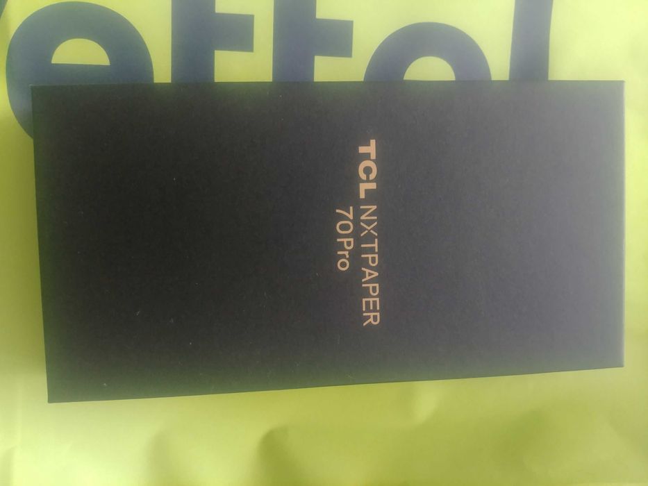 TCL Naxtpaper 70 Pro