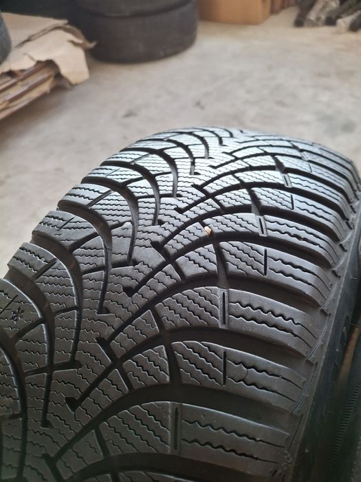 2 Anvelopele de iarnă 205 55 r16 Goodyear