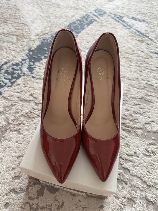 Туфли бордовые женские