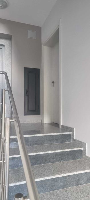 Продава се Тристаен апартамент в Плевен, Идеален център - 111 кв.м за 1703 €/кв.м - Снимка #19