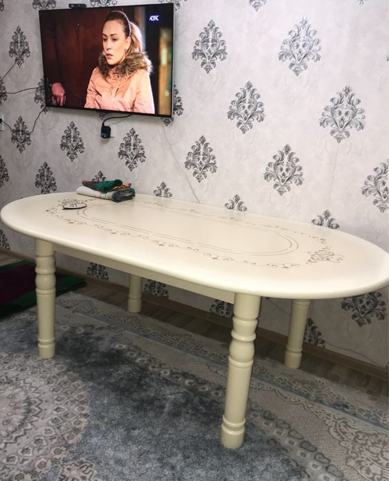 Тез арада стол сатылады