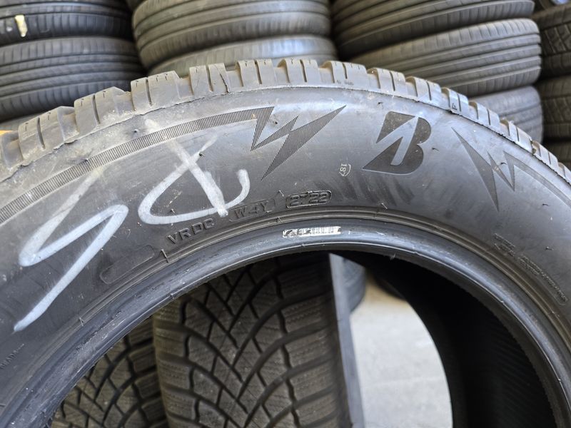 235/60/18 BRIDGESTONE 4бр
