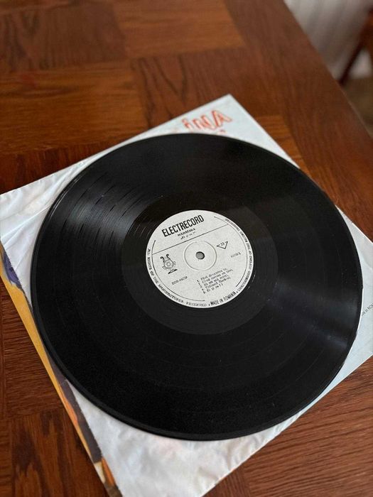 Disc de vinil Mădălina Manole "Ei și ce?" LP original Electrecord