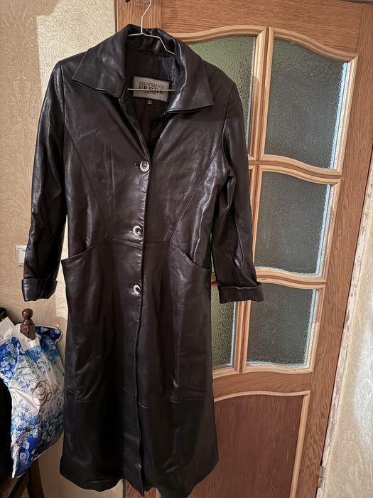 Кожанная легкая куртка  , дубленка