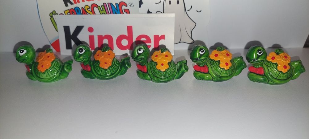 Jucarii kinder la buc