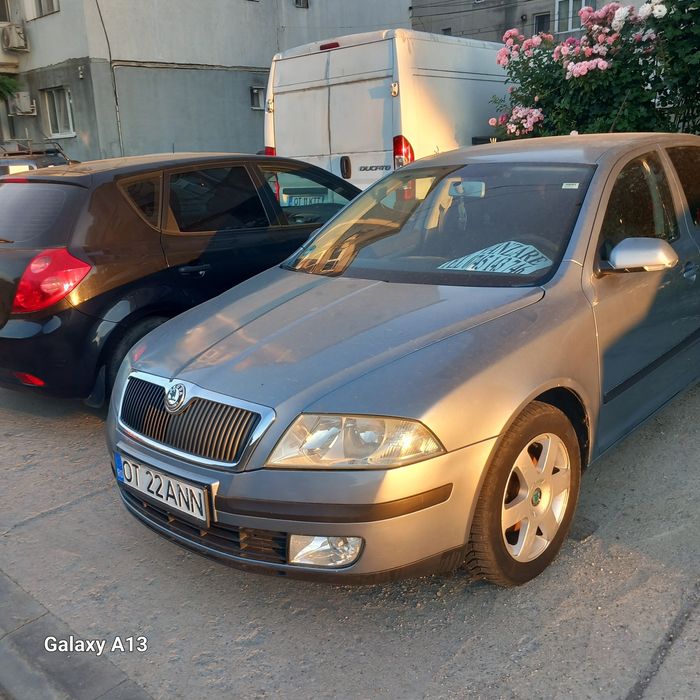 Vând skoda octavia 2
