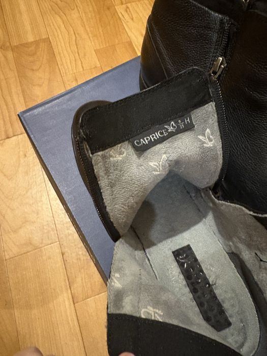 Женские ботинки Caprice