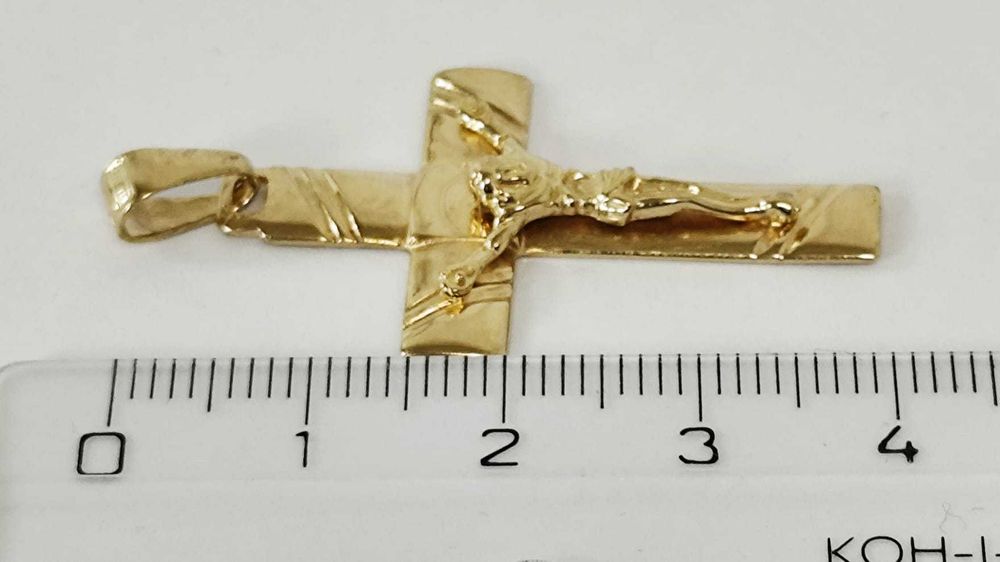 Pandantiv - Cruce aur 18K 3.60Gr (AG35  B 34714.4) Garantie 2 ani !