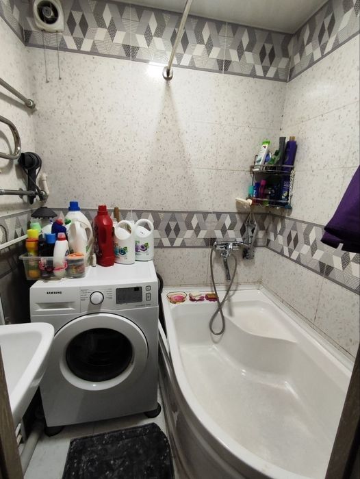 Продам 1 ком Юнусабад 10 квартал Ипотеку