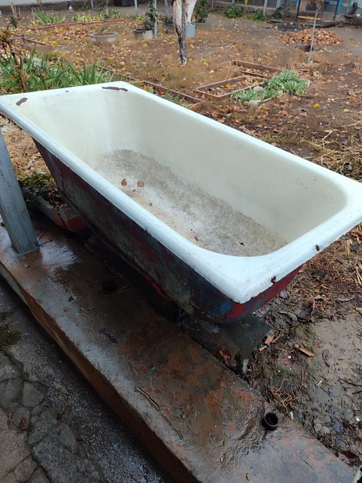 Чугунная ванна..