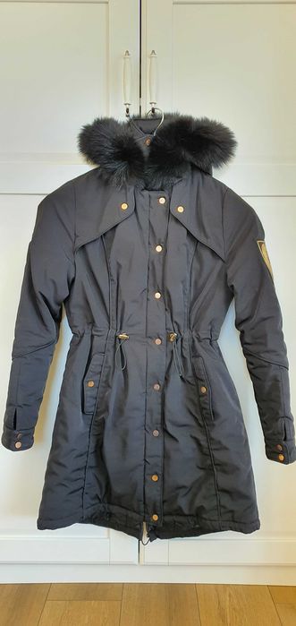 Продавам зимна парка Alessa Walk the Talk  размер XS