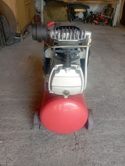 Воздушный компрессор