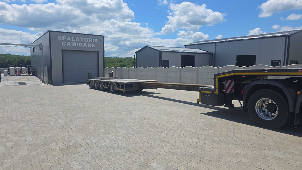 2021 low loader semitrailer Kassbohrer  4 axe , extensibil 7M