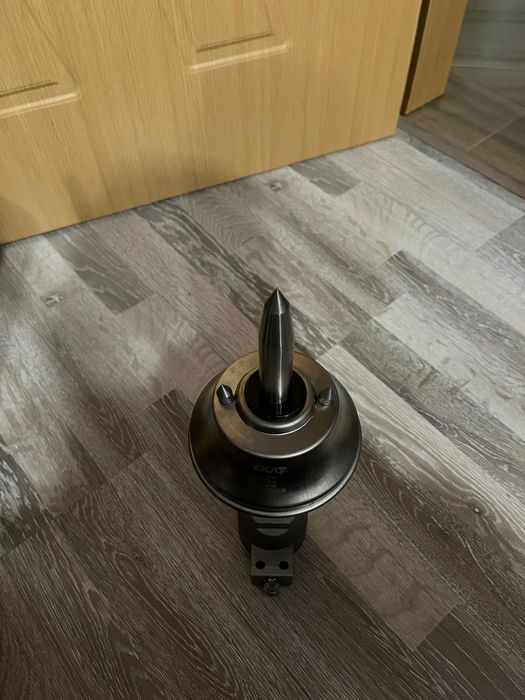 Мълниеприемник и кол за мълниезащитна глава