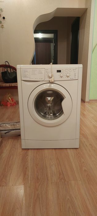 Продам стиральную машину