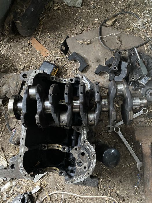 коленвал гольф ауди пассат 1.8