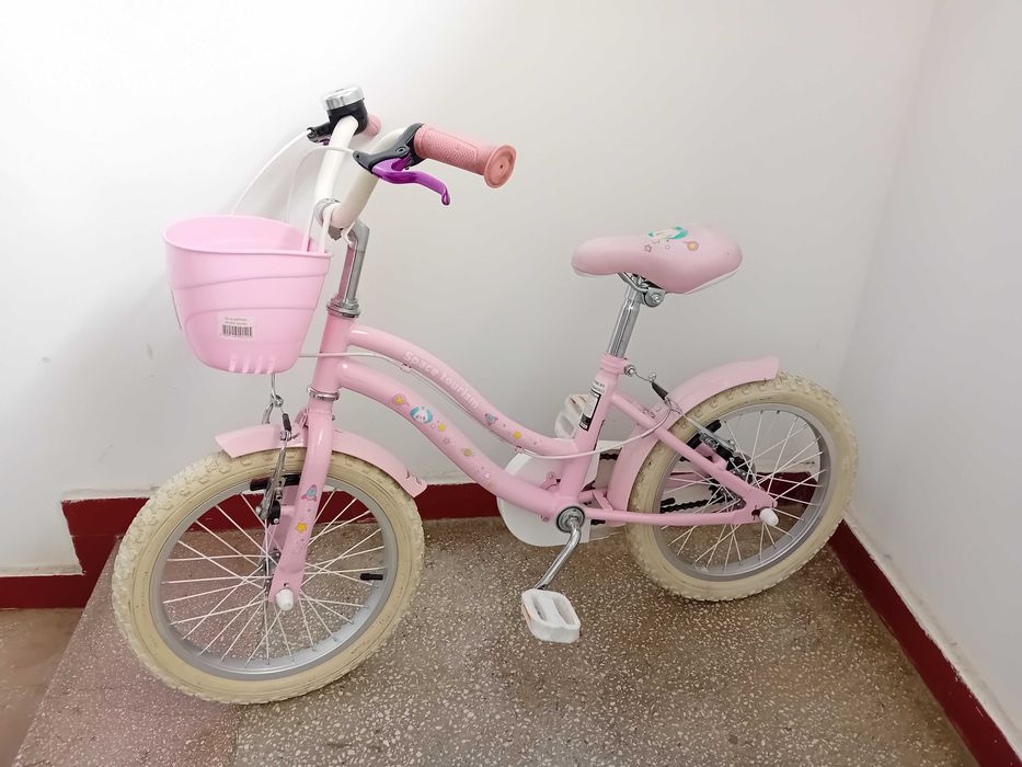 Vand bicicleta fetita 5-7 ani