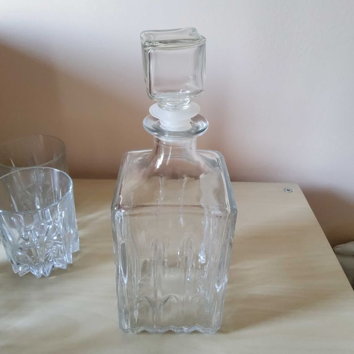 Продавам нов сервиз за напитки