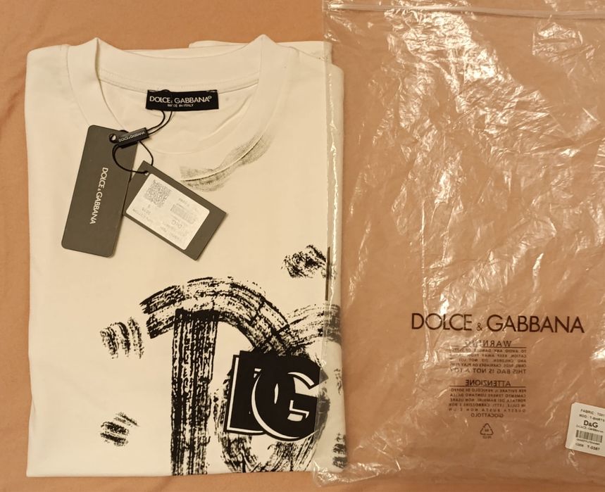 Vand tricou nou de barbati