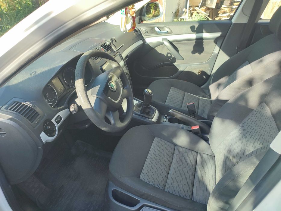 SKODA Octavia 2011 — imagine 4