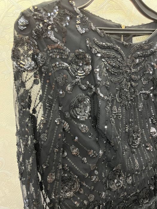 Платье женское вечернее.