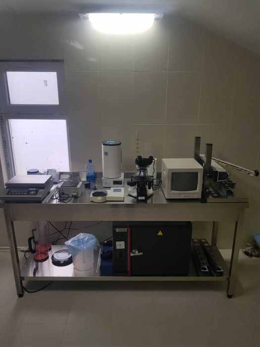 Fermă de reproducție porci