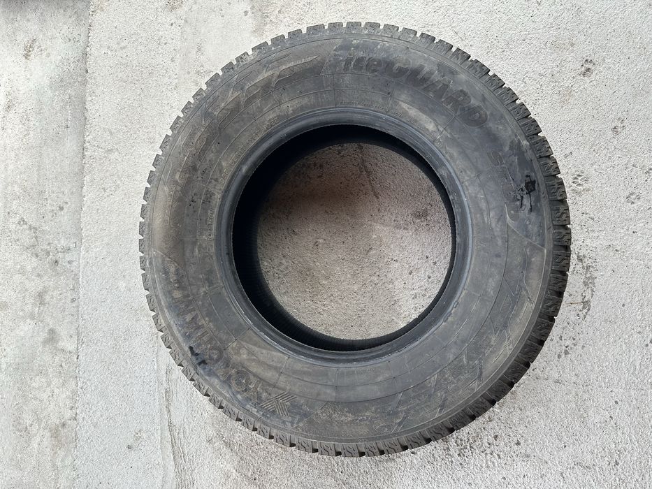 Продам зимнюю резину YOKOHAMA!