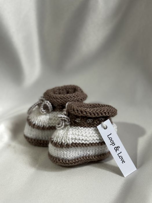 Детские вязаные пинетки