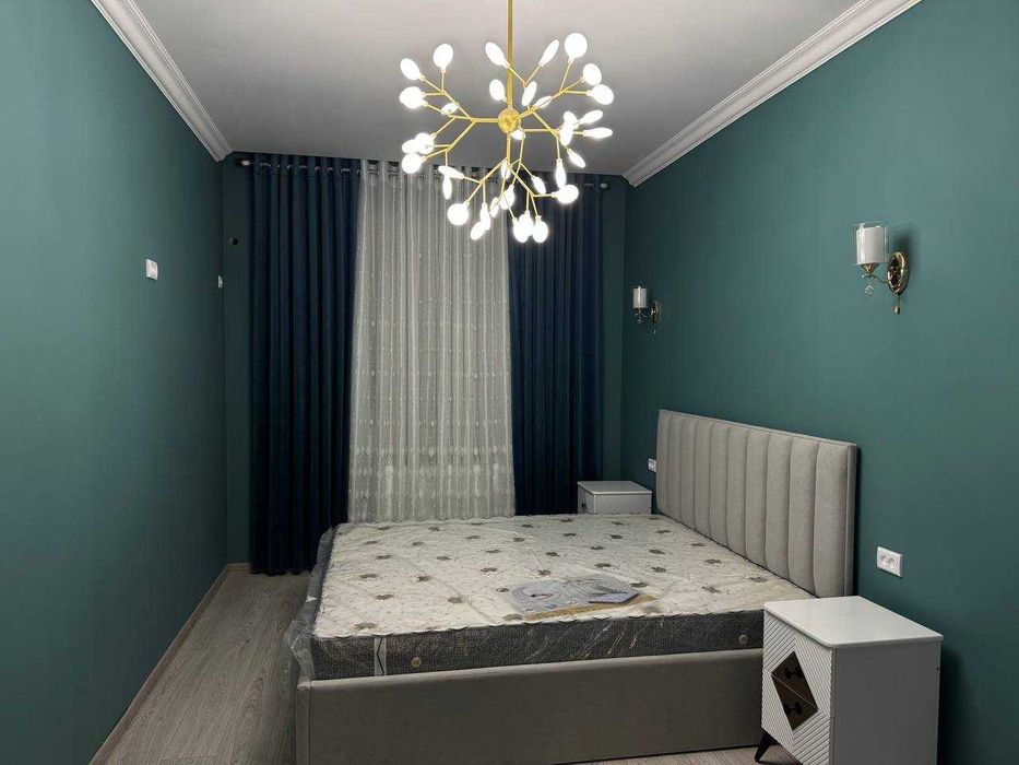 Продаётся 2х комн квартира на 5 этаже Ор-р  6 микрорайон Чинор Молл