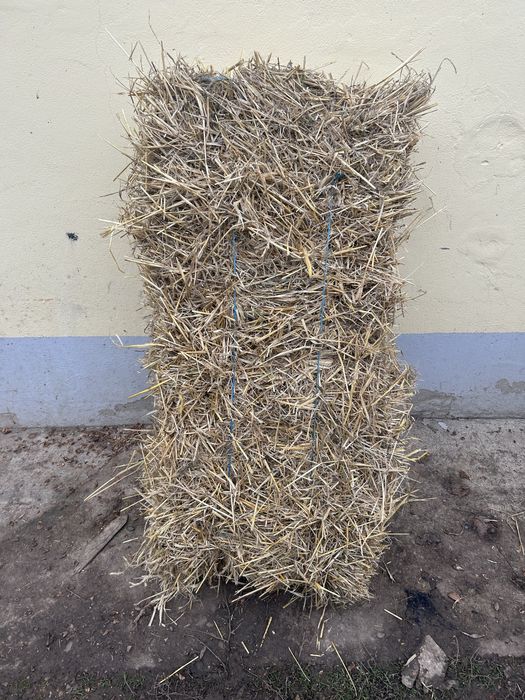 Baloți de paie pentru pârlit porcu