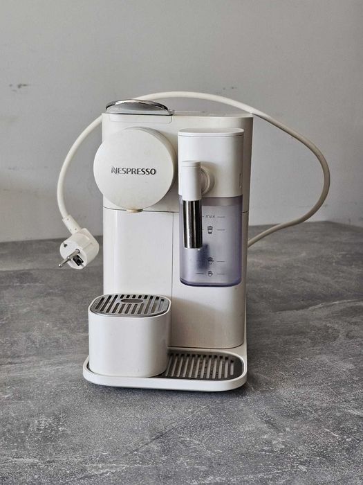 Espressor Lattissima One Evolution Alb