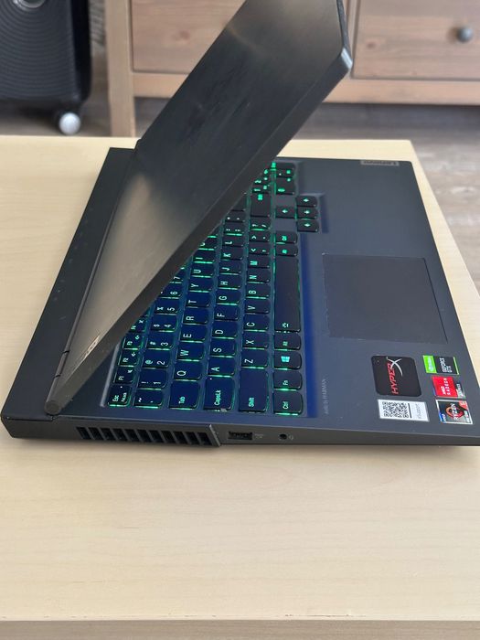 Lenovo Legion 5 Gaming 15ARH05H | Ryzen 5 4600H | 16GB RAM | GTX 1650 4GB | 120Hz | Baterie 6hr