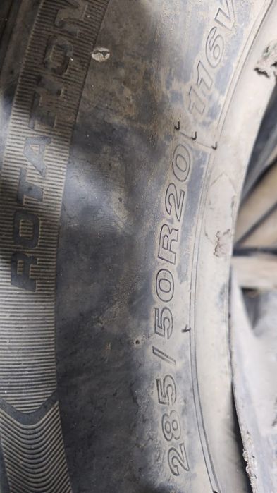 Продам БУ Шины 285 50 R20