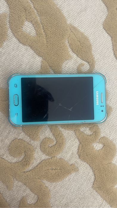 Продам не рабочие телефоны на запчасти  среди них есть и рабочие