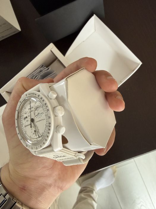 Omega X Swatch  Moonswatch Mission on Earth/Moon