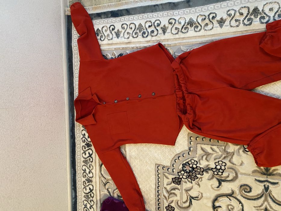 Продом платья и теплые двойки