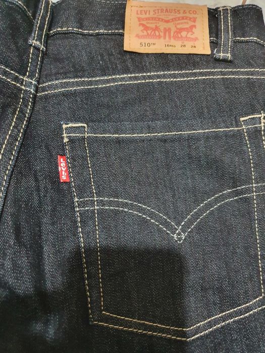 Blugi Levi s superbi