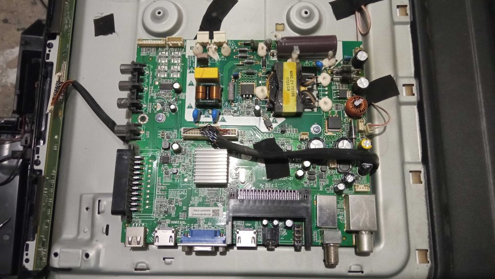 Телевизор STRONG SRT-32HZ4003N