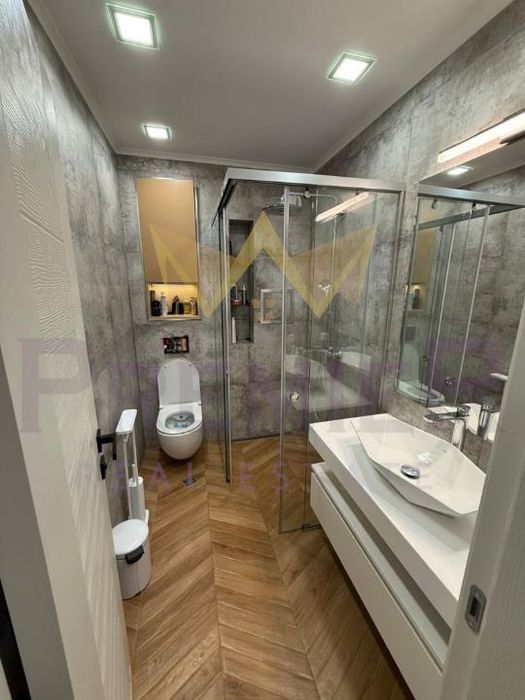 Продава се Тристаен апартамент в София, Манастирски ливади - 112 кв.м за 1954 €/кв.м - Снимка #11