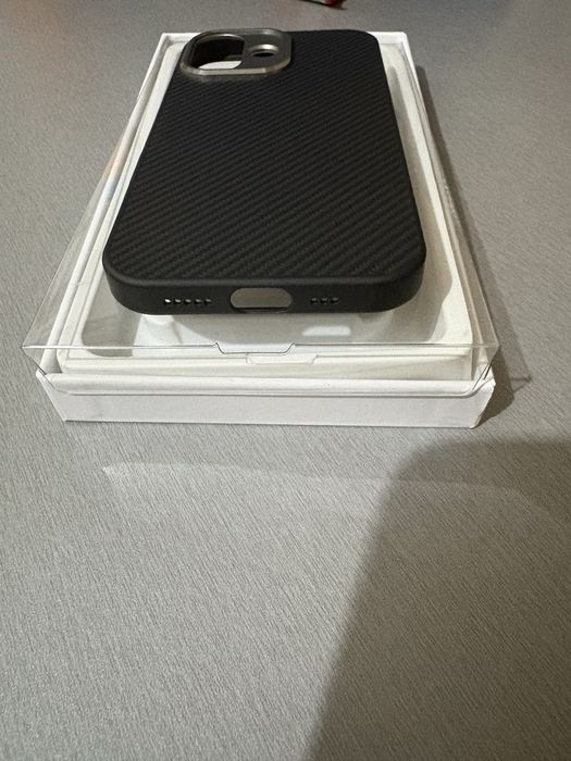 Husa Edizard Pro Aramid Iphone 16