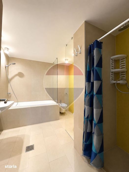 Apartament cu vedere la mare in Faleza Nord, loc de parcare