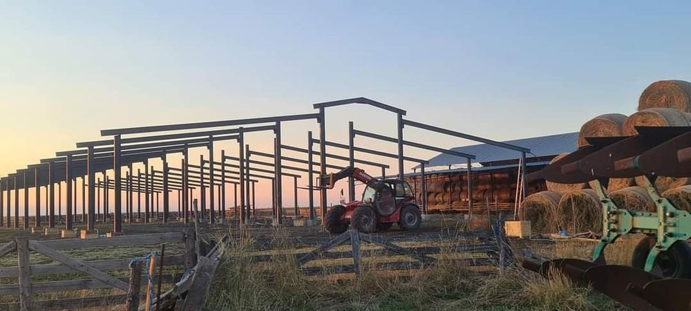 Vand hale  metalice.
Acestea sunt pe diferite dime