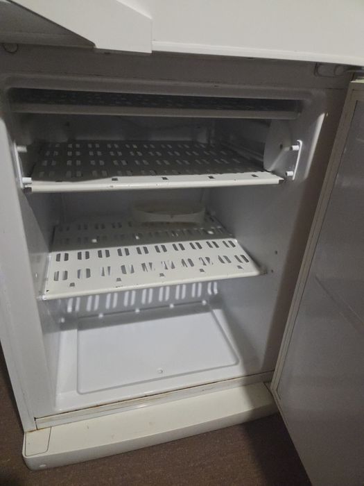 Продаю холодильник