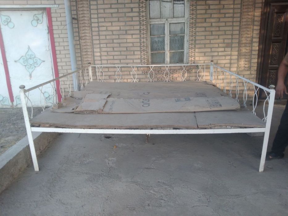 Tapchan kravat sotiladi
