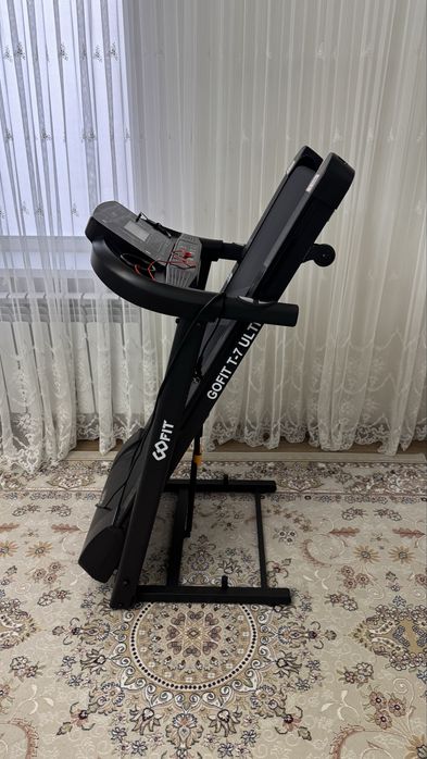 Продаётся беговая дорожка Gofit