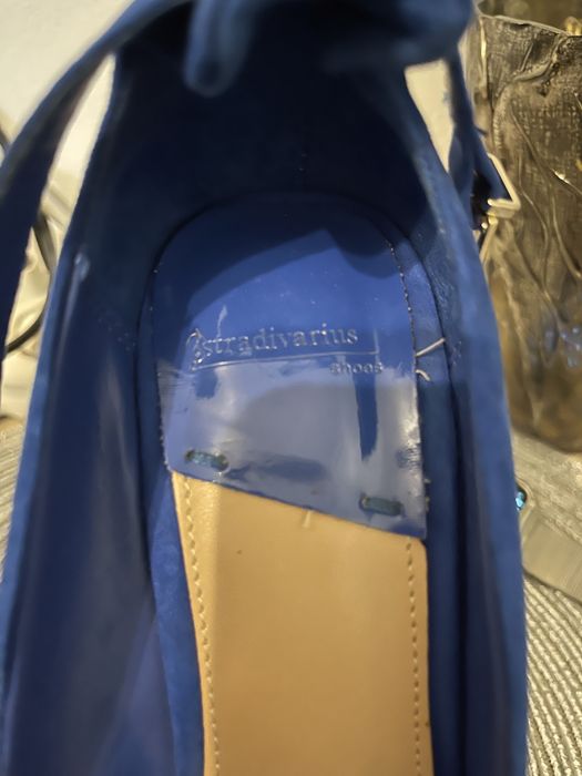 Pantofi cu toc inalt stradivarius