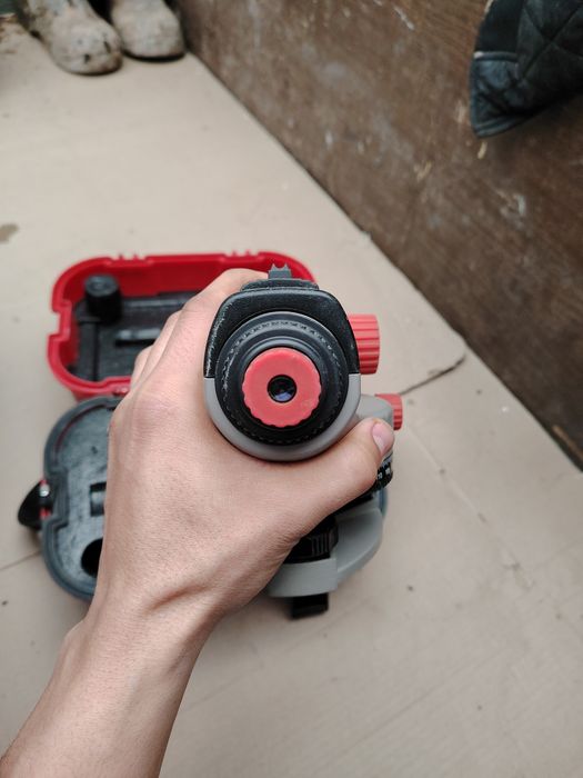 Продам монокль невелир